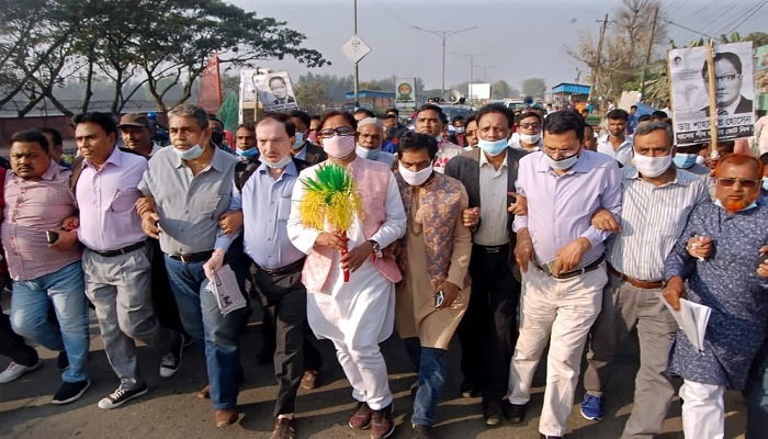 পতেঙ্গা সমুদ্র সৈকতকে আরো দৃষ্টিনন্দন করে গড়ে তুলবো: ডা. শাহাদাত