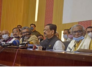 ইশতেহারে ৩৭ প্রতিশ্রুতি রেজাউলের