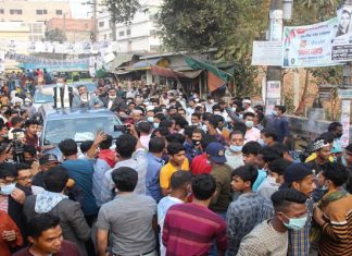 নির্বাচনে খুনি ও আগুণ সন্ত্রাসীদের সমুচিত জবাব দিন : রেজাউল