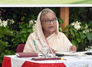 দালালদের বিষয়ে বিদেশগামীদের সতর্ক থাকার আহ্বান প্রধানমন্ত্রীর