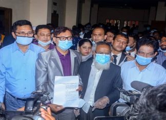 চসিক নির্বাচনে কারচুপির অভিযোগে সিইসি ও মেয়রের বিরূদ্ধে মামলা