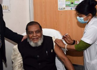 করোনা টিকা নেয়া প্রসঙ্গে মুক্তিযুদ্ধ বিষয়ক মন্ত্রীর বক্তব্য