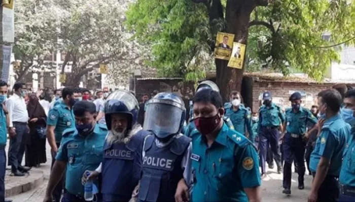 কোটালীপাড়ার বোমা মামলায় ১৪জনকে ফায়ারিং স্কোয়াডে মৃত্যুদন্ডের নির্দেশ