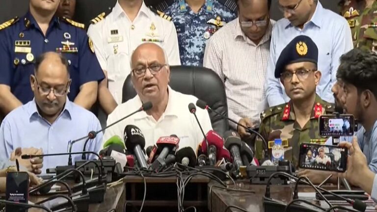 বন্যায় ক্ষতিগ্রস্ত ৫৬ লাখ মানুষ, মৃত্যু ২৭ : দুর্যোগ উপদেষ্টা