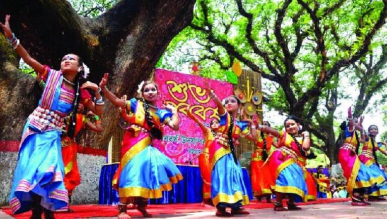 শিরীতলায় চলবে নববর্ষের  অনুষ্ঠান, ডিসি হিলে বাতিল